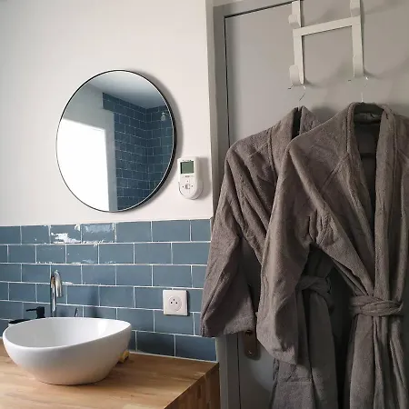 Feriehus Gite De Charme Avec Jacuzzi En Garrigue Nîmes