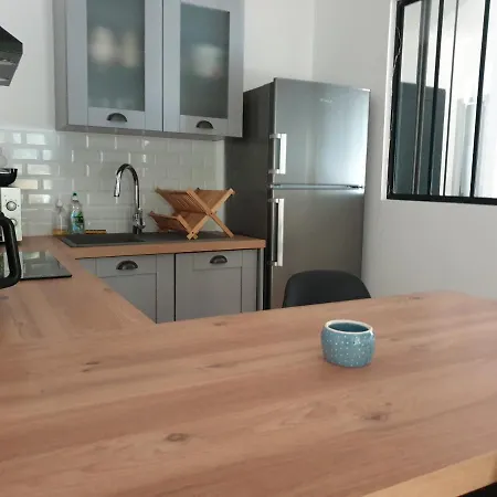 Mazet De Charme Sur Les Hauteurs De