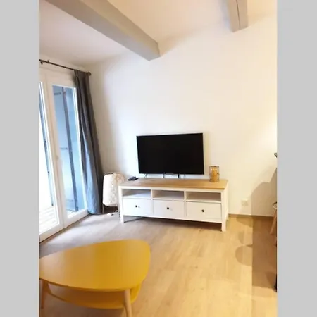 Feriehus Gite De Charme Avec Jacuzzi En Garrigue